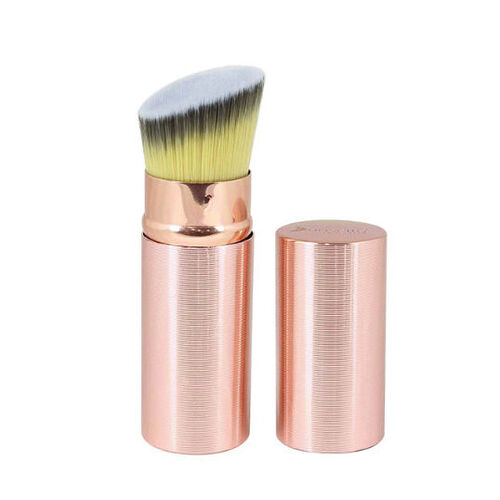 taşınabilir fondöten fırçası