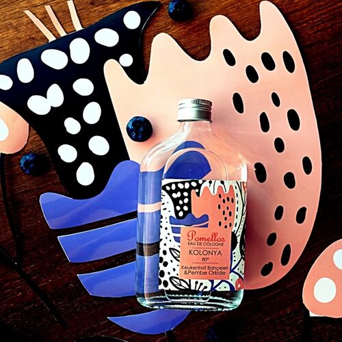 pembe çiçek esanslı kolonya